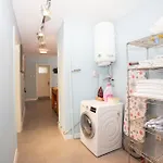 Waterfront Penthouse With A Stunning View Διαμέρισμα *