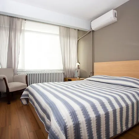 Waterfront Penthouse With A Stunning View Isztambul