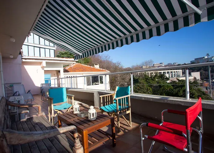 Waterfront Penthouse With A Stunning View Апартаменты *