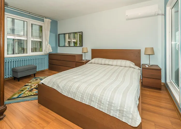 Waterfront Penthouse With A Stunning View *