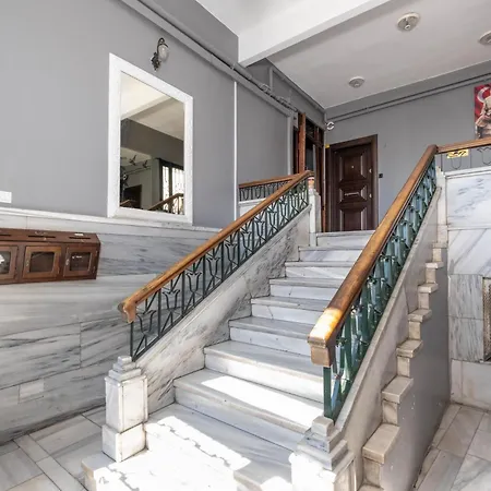 Waterfront Penthouse With A Stunning View Estambul