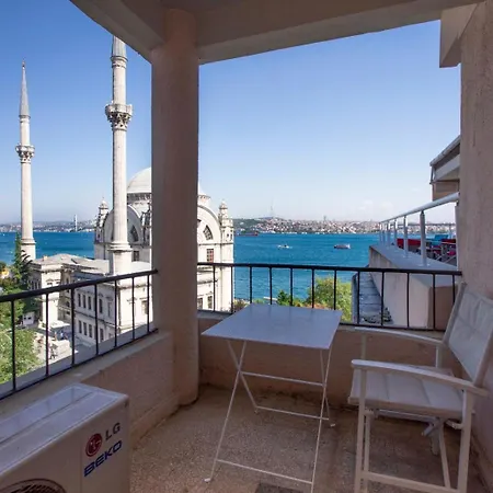 公寓 Waterfront Penthouse With A Stunning View *